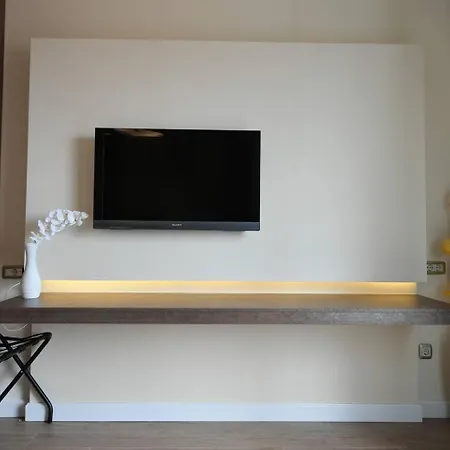 Prime Center - Walk To Attractions Belgrade