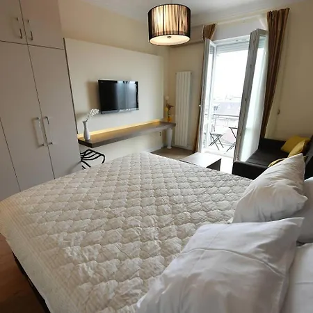 Prime Center - Walk To Attractions *