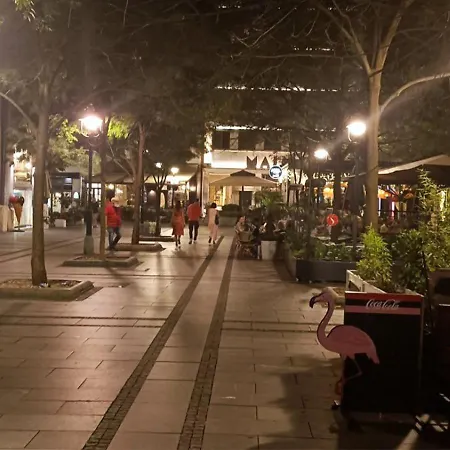 Prime Center - Walk To Attractions Belgrade